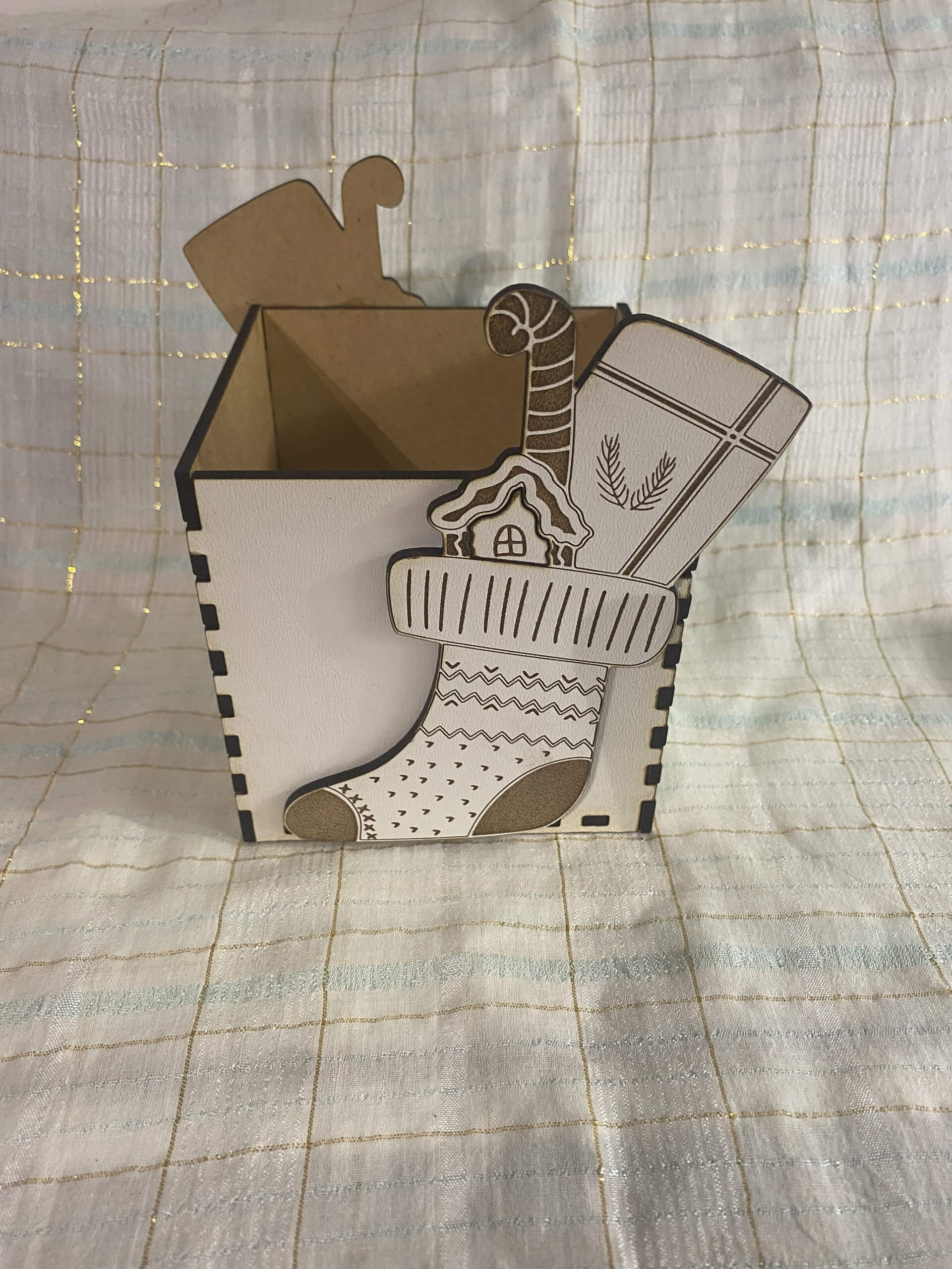Nikolaus Geschenkbox Holz 10×10 cm